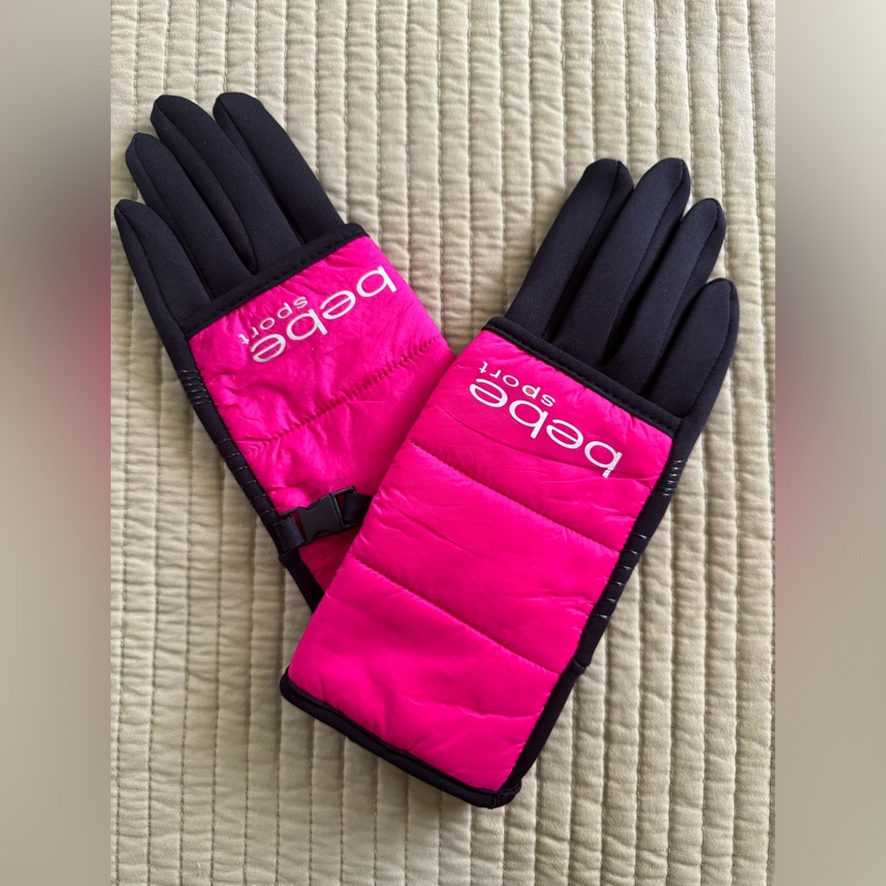 Bebe Sport tech‎ touchscreen gloves Sz L/XL
